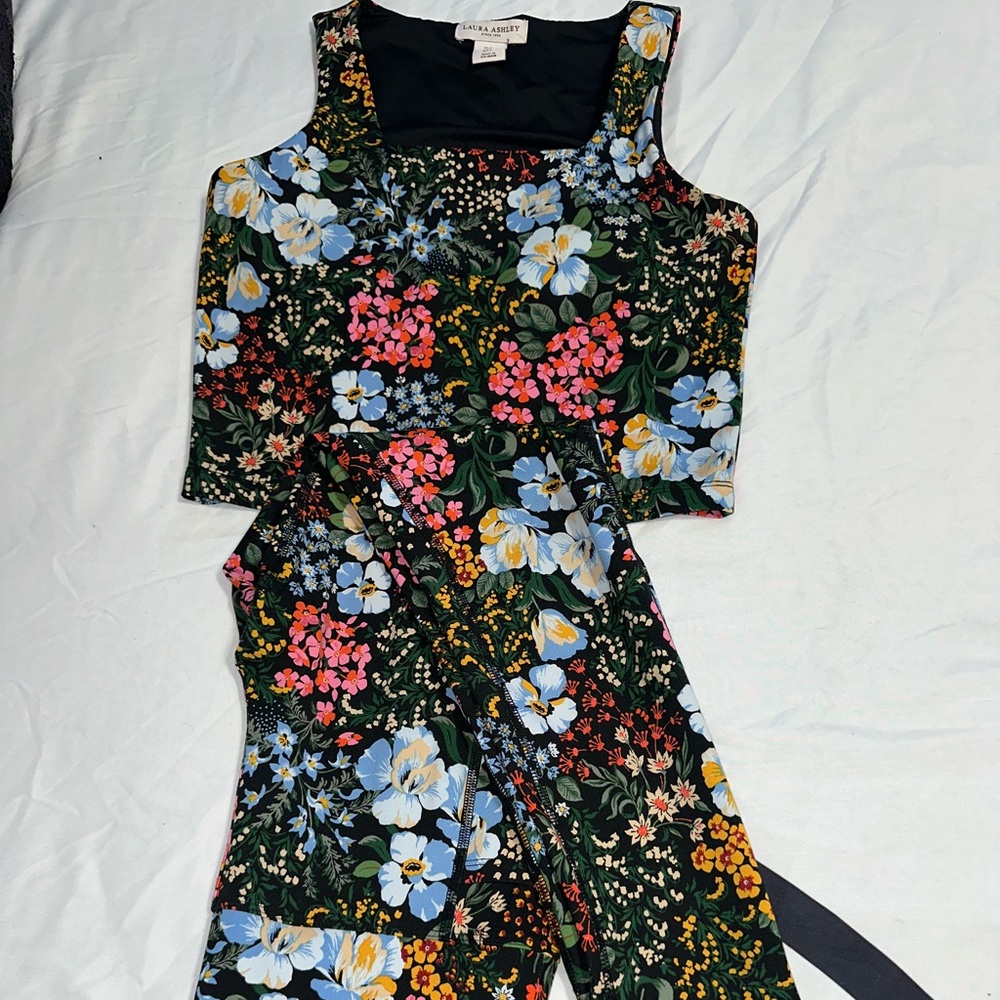Laura Ashley Elegant Workout fit.